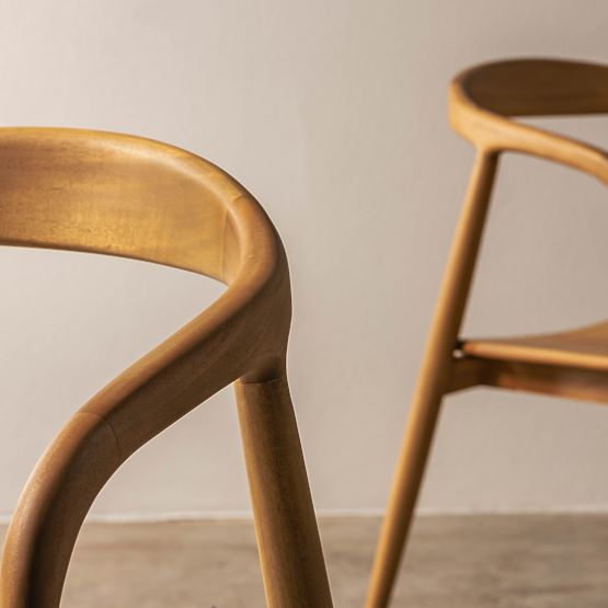 Drewniane krzesło Ludvika, zaokrąglone, naturalne