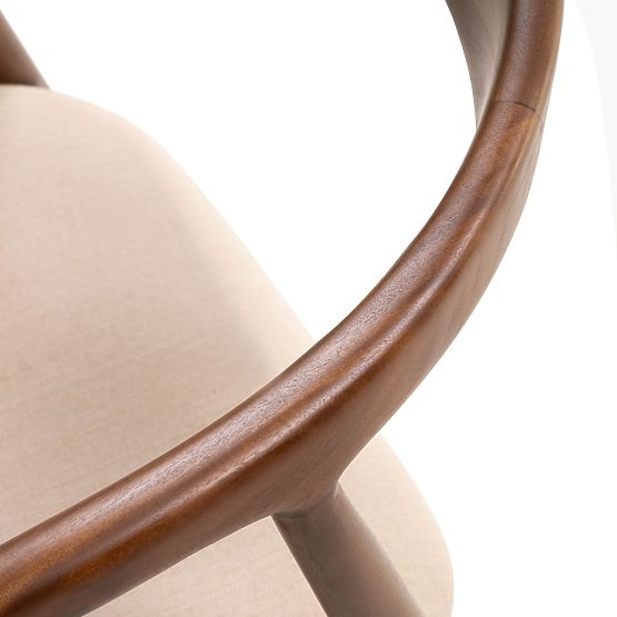 Drewniane krzesło Ludvika, zaokrąglone, orzech/beżowy