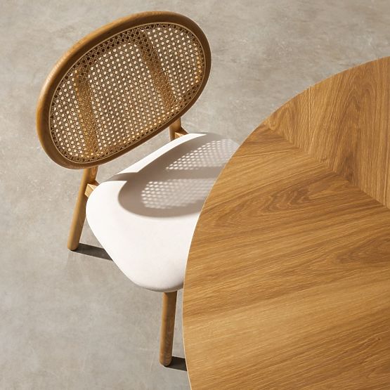 Drewniane krzesło Monet z wiedeńską plecionką, rattan, welur, naturalny/jasny beżowy