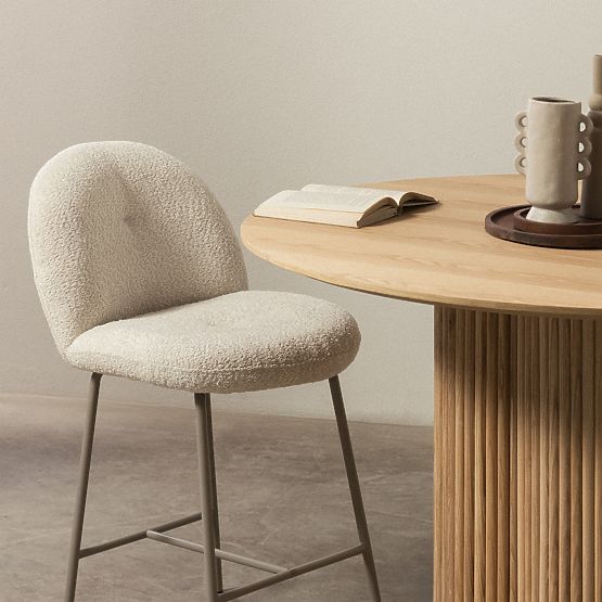 Hoker Fiori jasnobeżowy, zaokrąglone kształty