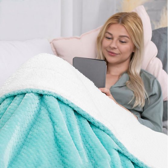 Koc SHLEEPY kolor turkusowy tłoczony żakard klasyczny styl 130x180