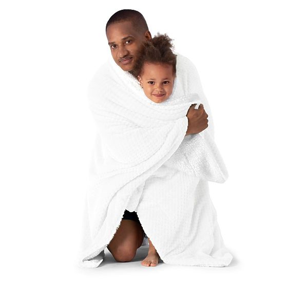 Kołdra SHLEEPY biała z żakardowym reliefem styl klasyczny 220x240