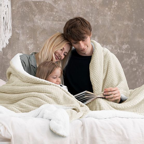 Kołdra SHLEEPY kolor beżowy z wzorem żakardowym styl klasyczny 220x240