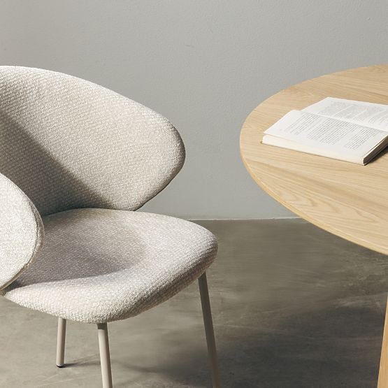 Krzesło jadalniane Adrano, jasnobeżowe/beżowe nogi