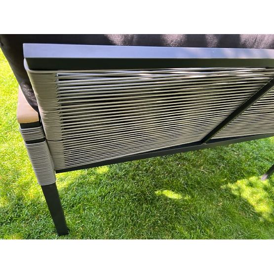 Mały zestaw mebli na balkon (2 x fotel, sofa + stolik) CORTO czarny aluminium, szary technorattan