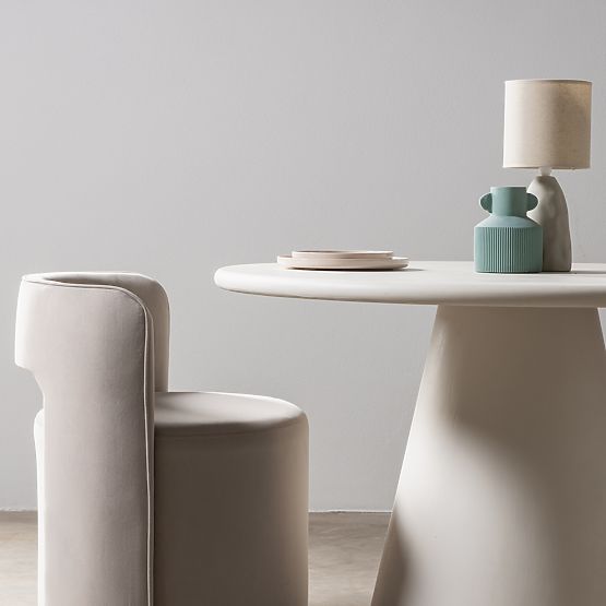 Obrotowe krzesło Raval beżowe, aksamitne, zaokrąglone