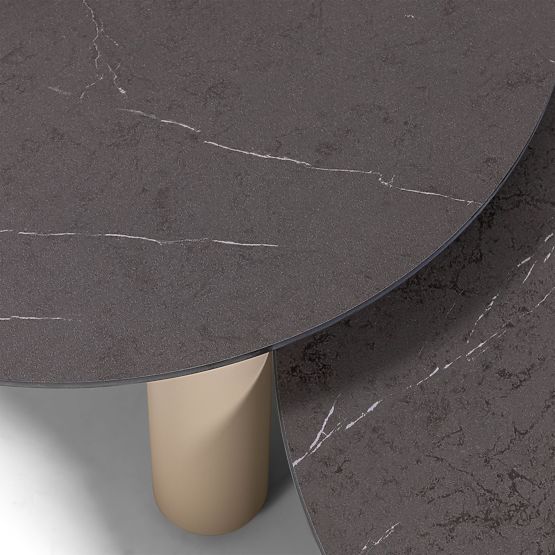 Ogrodowa narożna sofa z 2 stolikami Santa Ana, aluminiowa, beżowa, dekor marmurowy, zaokrąglone kszt