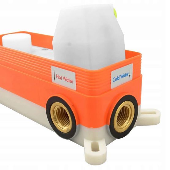 Podtynkowy zestaw prysznicowy Rea Lungo Miedź + BOX