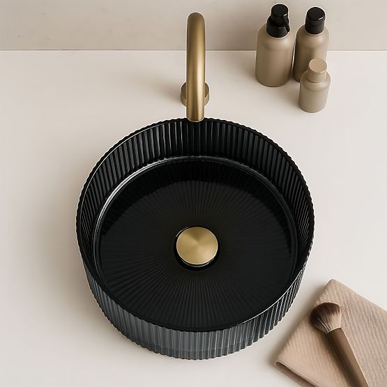 Ponadczasowa umywalka Rea Ingrid 36 Black