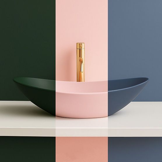 Ponadczasowa umywalka Rea Royal Powder Pink Matt