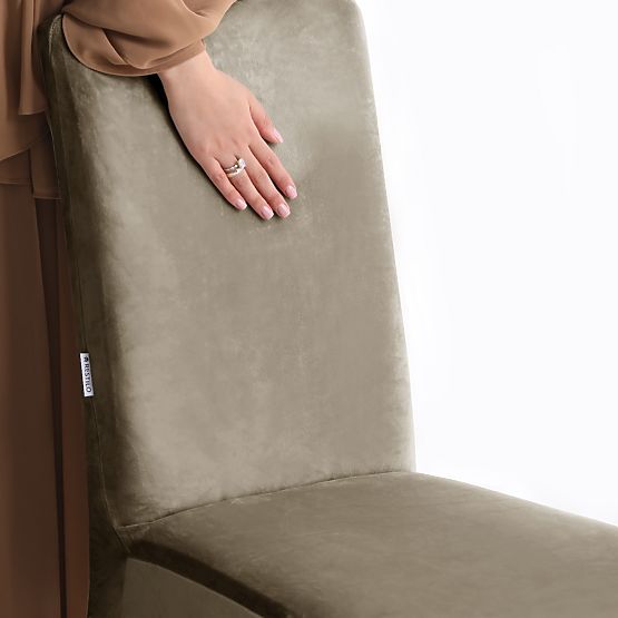 RESTILO pokrowiec na sofę SENTO kolor beżowy gładki klasyczny styl