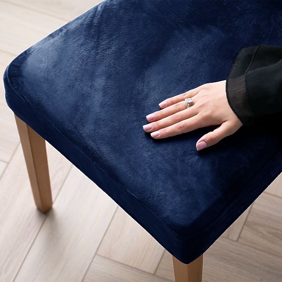 RESTILO pokrowiec na sofę SENTO kolor indygo gładki klasyczny styl