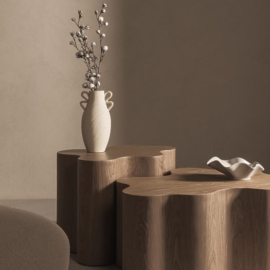 Stolik boczny Cosmo 66 cm, orzech, zaokrąglone kształty
