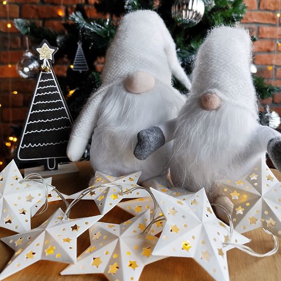 Świąteczny skrzat YX068 50cm Biały