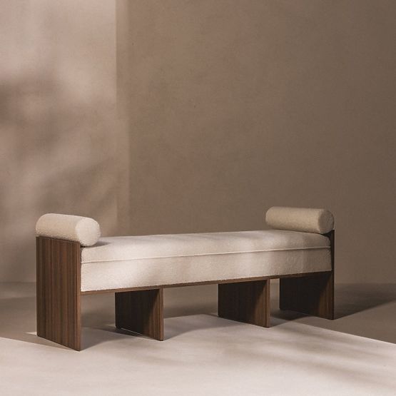 Tapicerowana ławka Loppo jasnobeżowa, boucle, Orzech Wisconsin