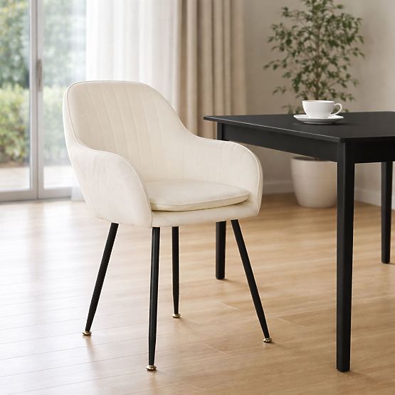 Tapicerowane aksamitne nowoczesne krzesło do jadalni i salonu kremowe ModernHome