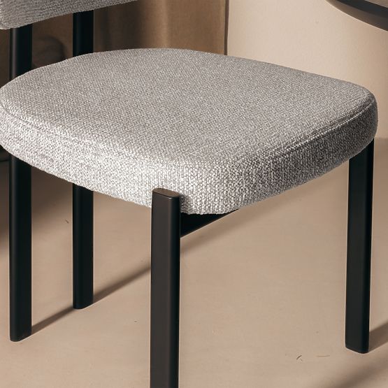 Tapicerowane krzesło Flare, beżowe/czarne nogi