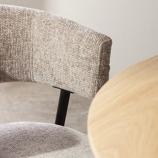 Tapicerowane krzesło Rosario beżowe/czarne nogi