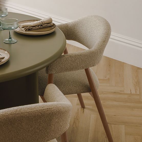 Tapicerowane krzesło Sorrento, beżowe, boucle/jasny orzech
