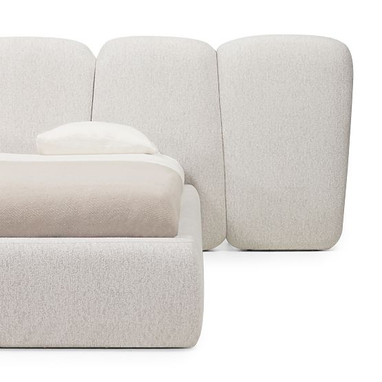 Tapicerowane łóżko Fencee 160x200 cm, z stelażem, zaokrąglone, jasnobeżowe