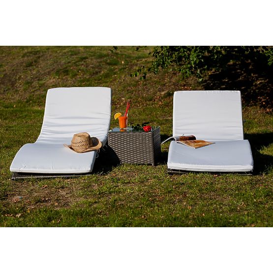 Zestaw leżaków z stolikiem SUCCESSO z szarego technoratanu