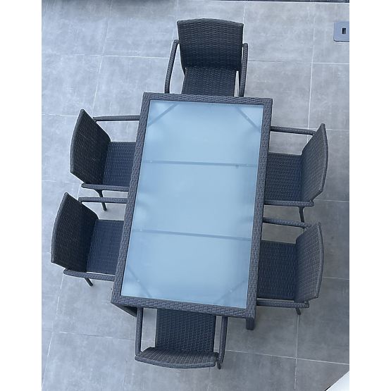 Zestaw mebli jadalnianych z technoratanu (stół 150×90 cm + 6 × krzesła) AVVICENTE, czarny
