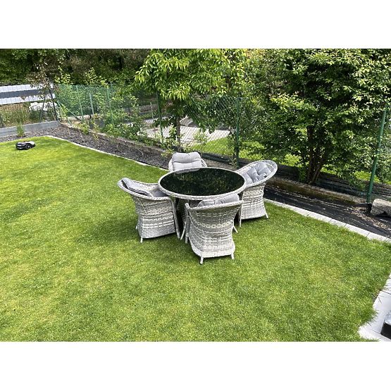 Zestaw mebli stołowych z technoratanu (4 krzesła + okrągły stół) MODERNO jasnoszary