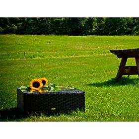 Kwadratowy stół z czarnego technoratanu