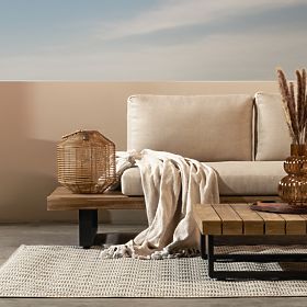 Ogrodowa narożna sofa z stolikiem Borgo, drewno akacjowe FSC, wygląd teakowy, beżowa