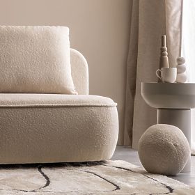 Sofa z funkcją spania i schowkiem Bella jasnobeżowa, boucle
