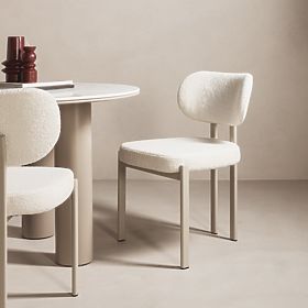 Tapicerowane krzesło Flare, kremowe/beżowe