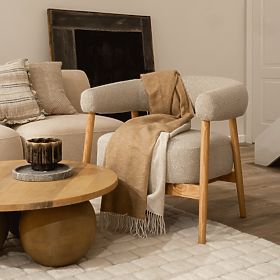 Tapicerowane krzesło/fotel Montepulciano, jasnobeżowe/dębowe drewno, zaokrąglone