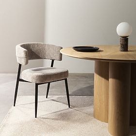 Tapicerowane krzesło Rosario beżowe/czarne nogi