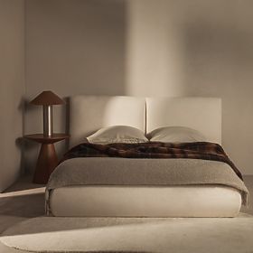 Tapicerowane łóżko Yunar 180x200 cm, z stelażem i schowkiem, beżowe