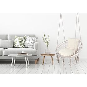 Wiszące krzesło Bocianie Gniazdo TOGO z kremowymi poduszkami